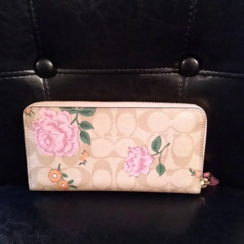 Coach signature prairie